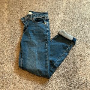 NWOT Levi’s Signature Boyfriend Jeans